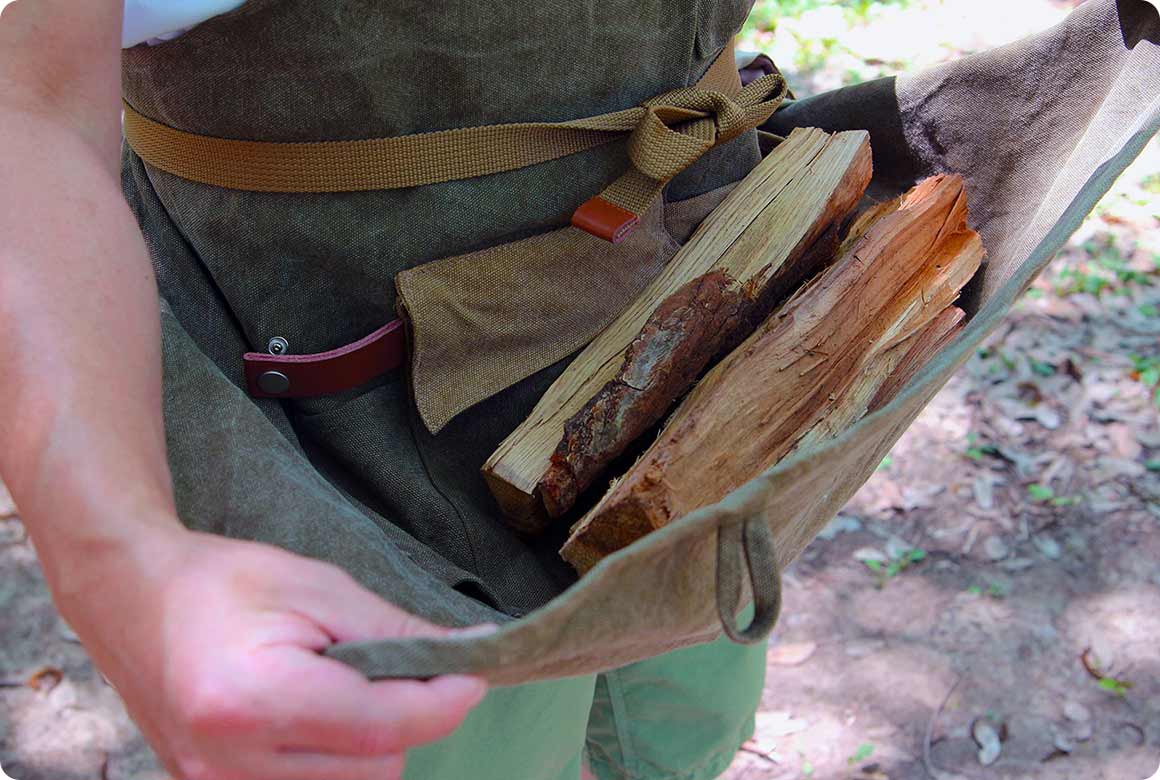 厚手生地のエプロンがあると安心