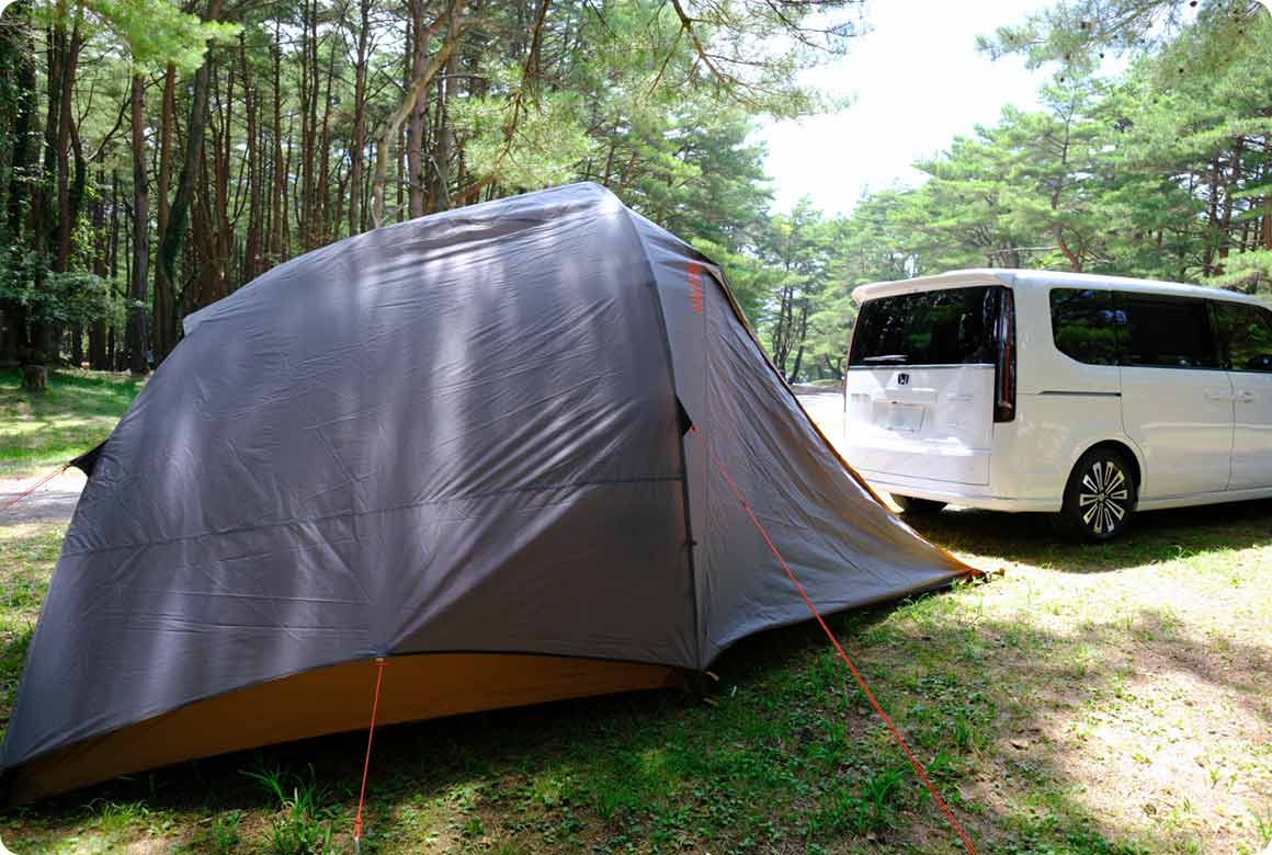 ポールと張り綱を用意しておくと便利