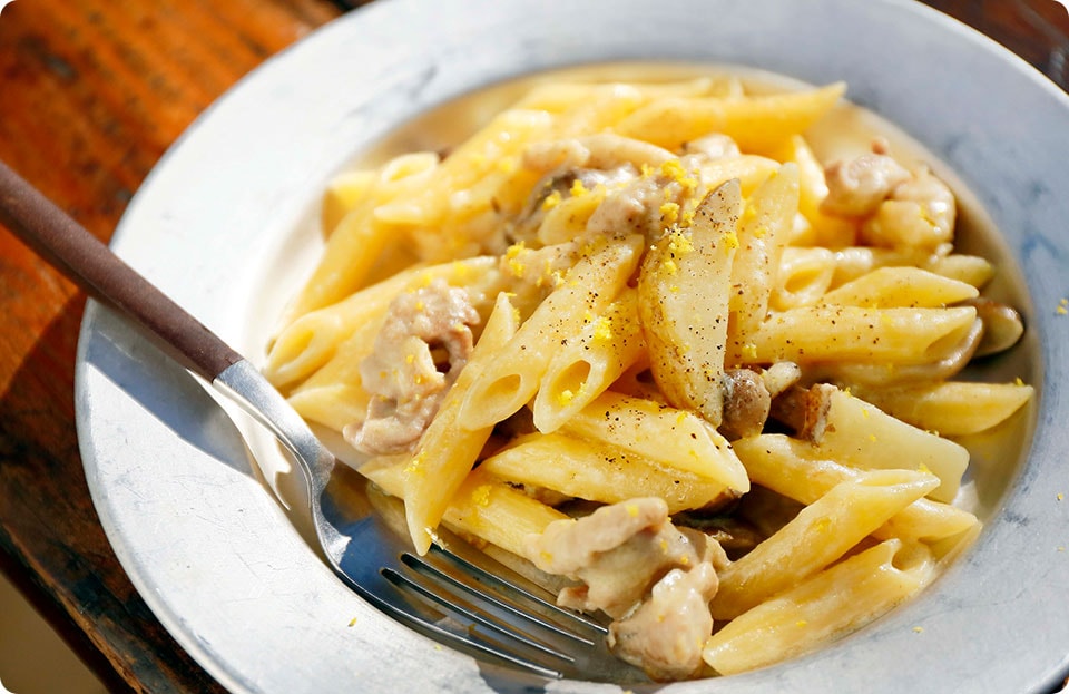 チキンとジャガイモのレモンクリームペンネ