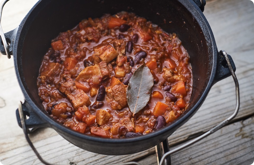 豚バラ肉と豆の煮込み