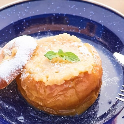 まるごとりんごのシナモンケーキ