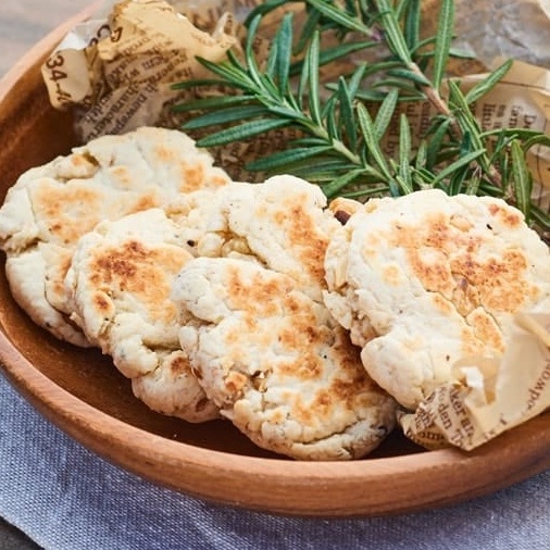 ブラックペッパーナッツクッキー