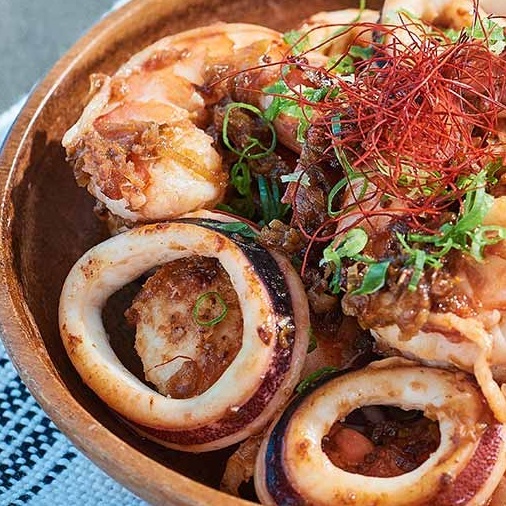 エビとイカの花椒ソースグリル