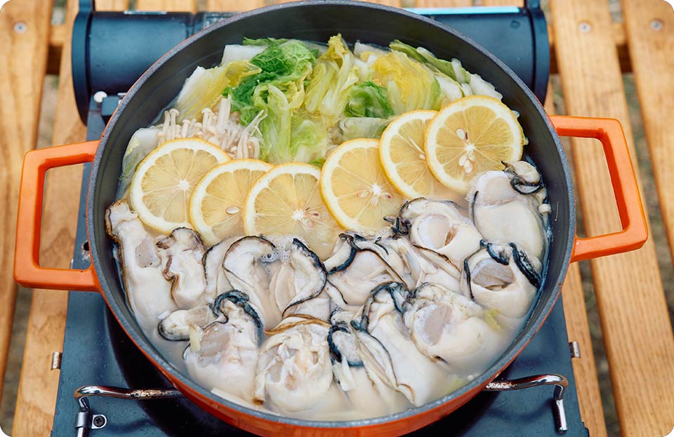 牡蠣のレモン鍋