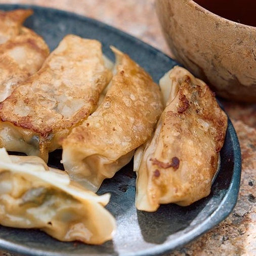 まるごと牡蠣餃子