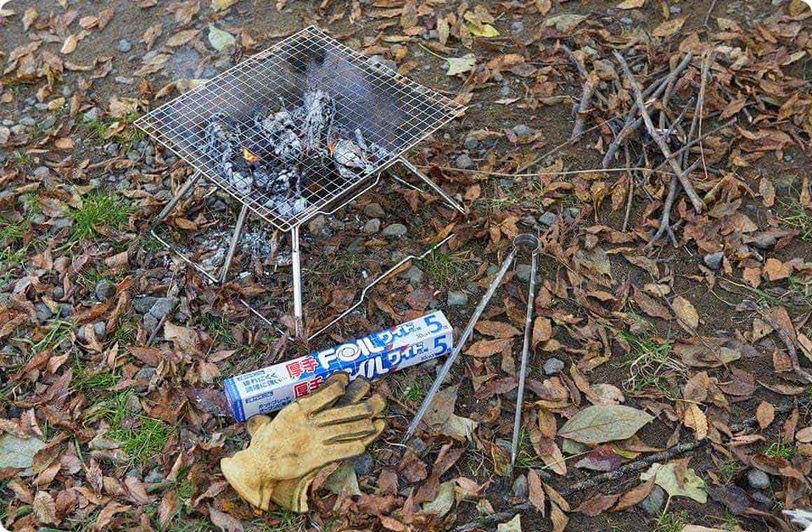 焚き火で焼き芋