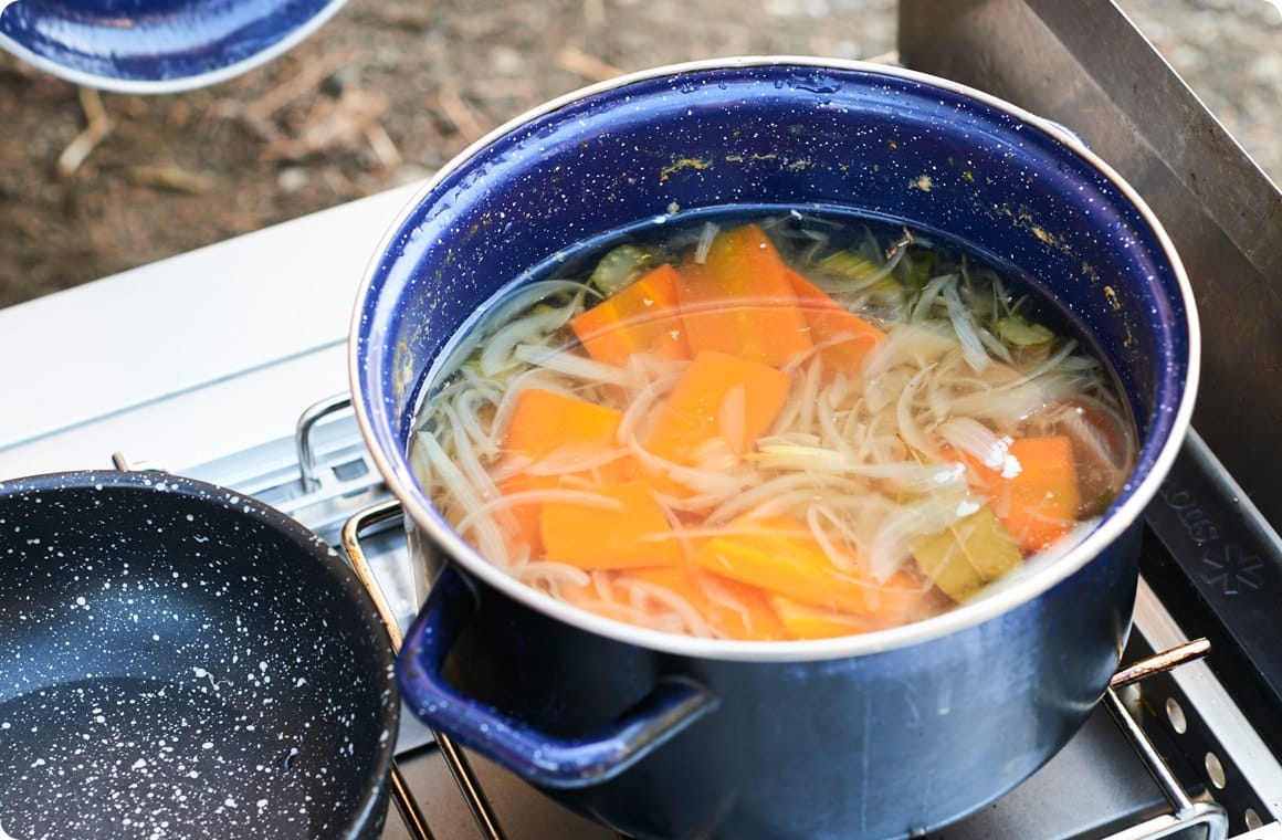 道中で購入していたドナルドソントラウトをお刺身にして、一緒にいただきました