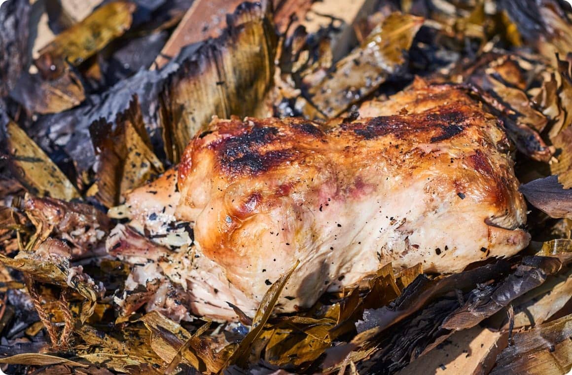 完成した鶏肉の丸焼きの画像