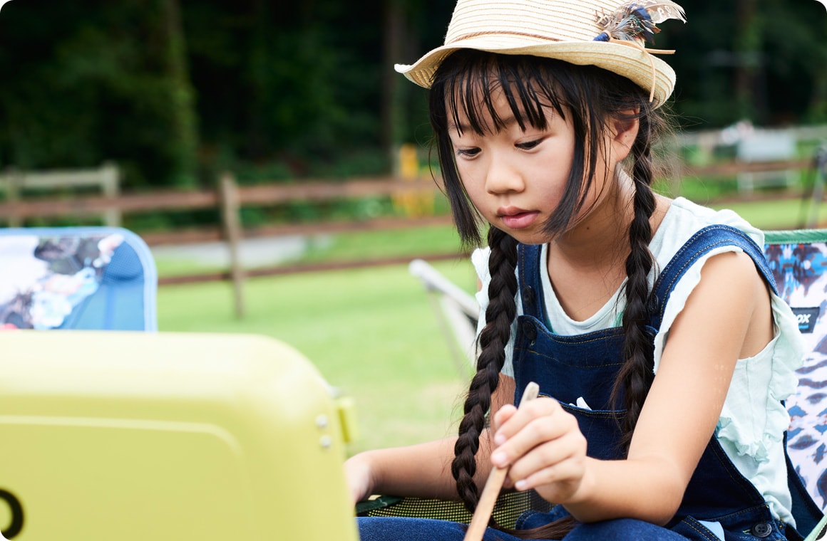 料理をする咲良ちゃんの画像