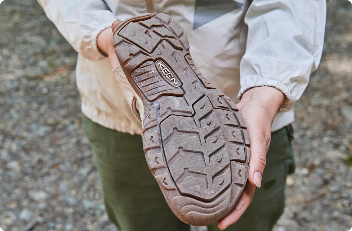 スラックラインに向いている靴の靴裏の画像