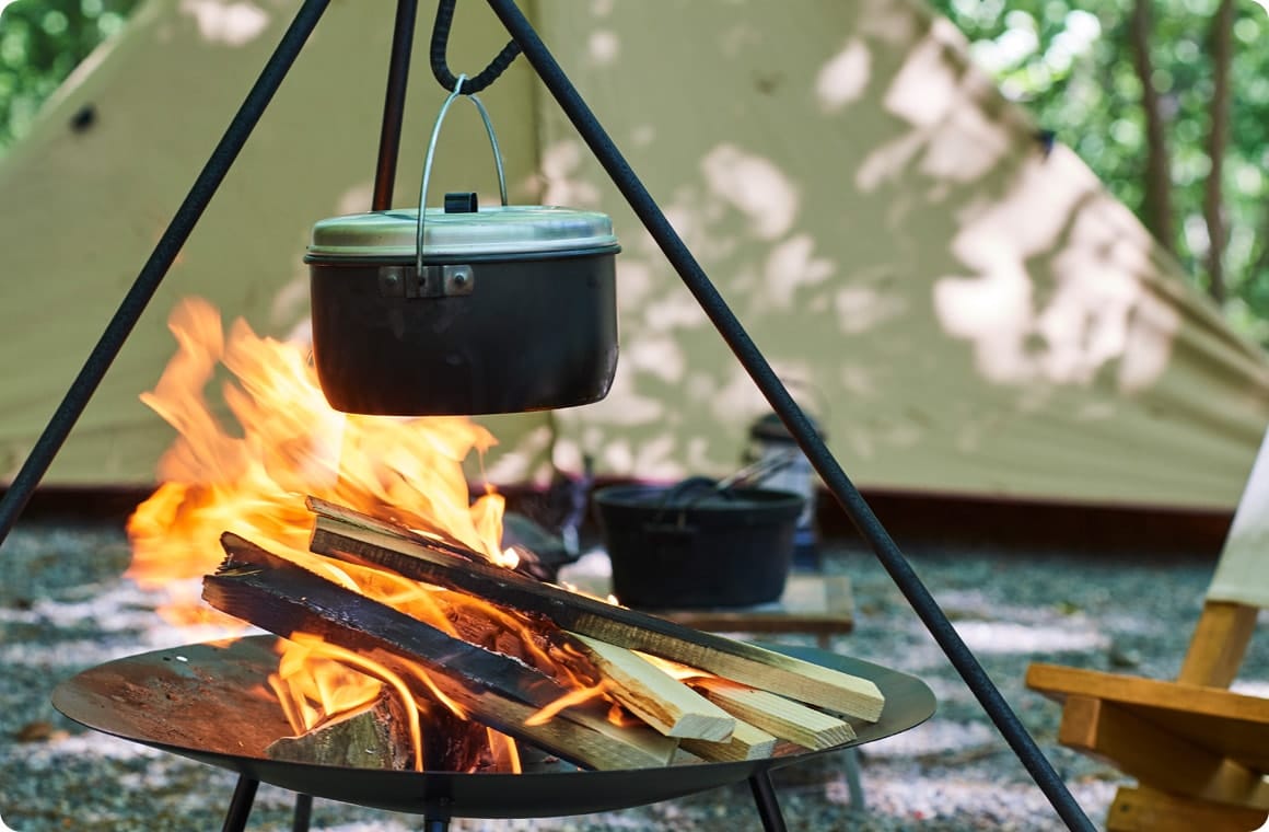 強火で鍋を熱する画像