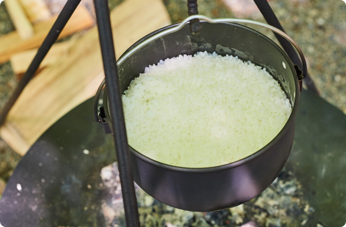 炊き上がった米の画像