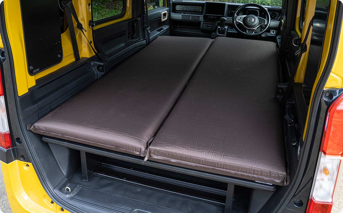 幅約60cm×長さ約188cmのマットレスを2つ並べる