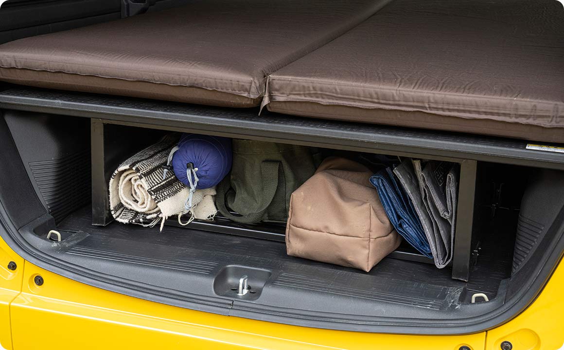 マルチボードの下は収納スペースとして使える