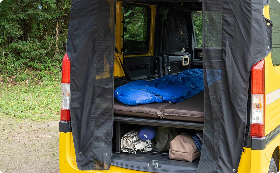 車中泊に便利な純正アクセサリー