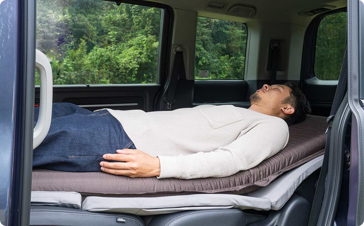 厚手のマットで凸凹を緩和！