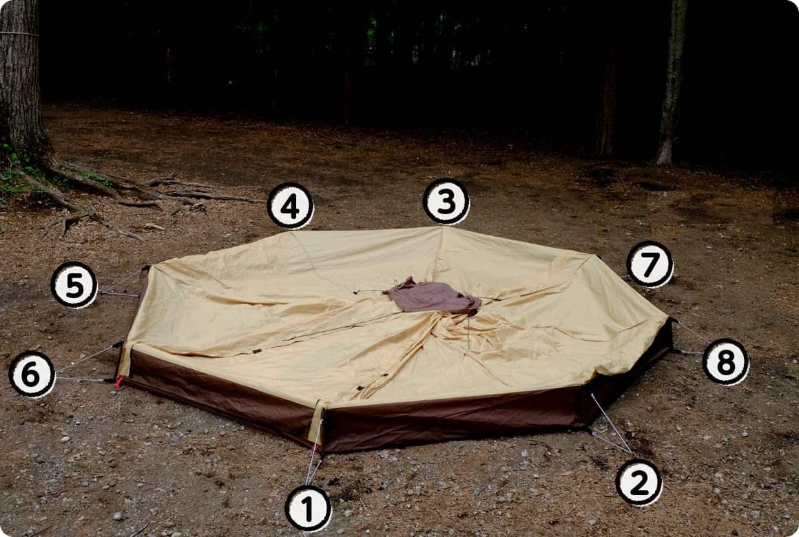 2.フロアをペグダウン