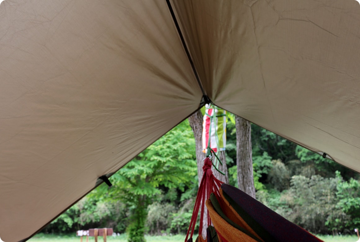 ハンモックに寝てみる