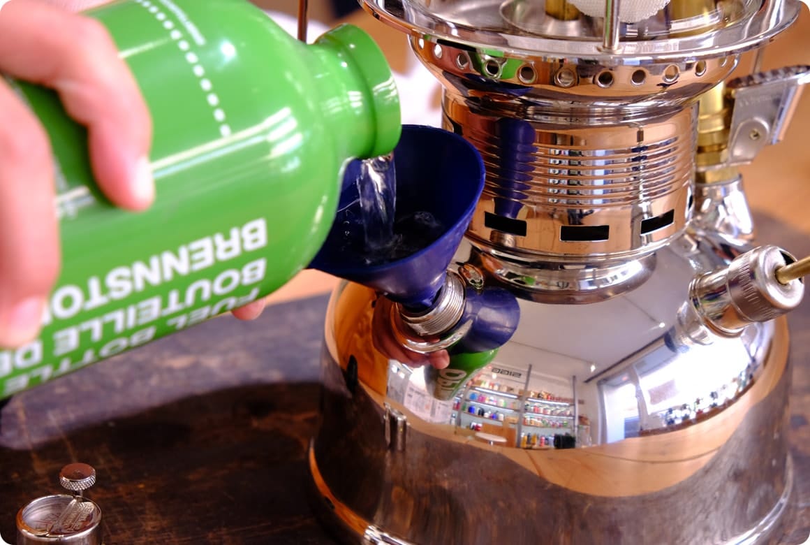 1.灯油をタンク7分目まで給油