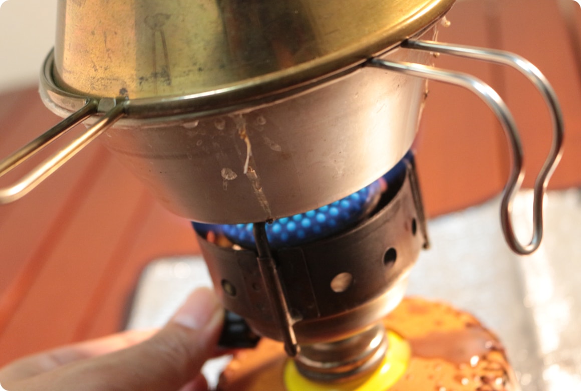 あわせ部分からブツブツと泡が出てきたらトロ火に