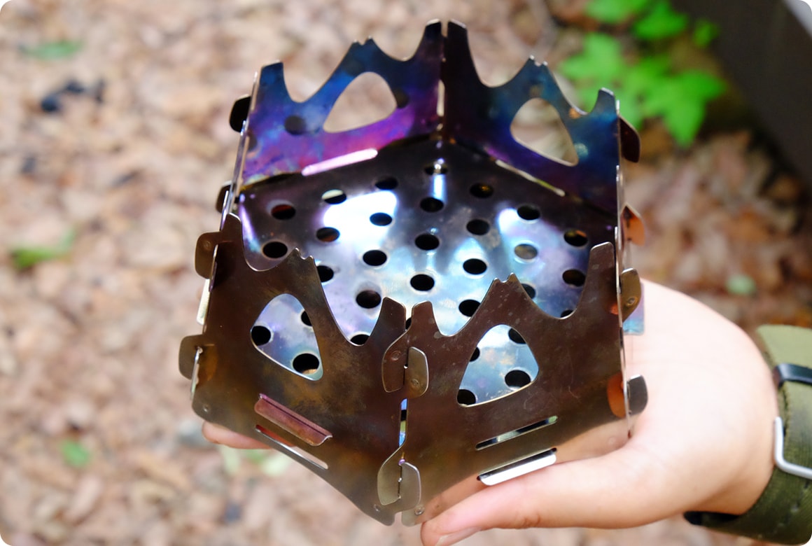 ステンレス製で、重さは300g以下