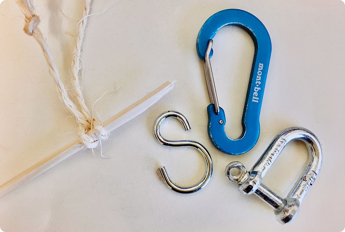 S字フック、カラビナ、シャックル