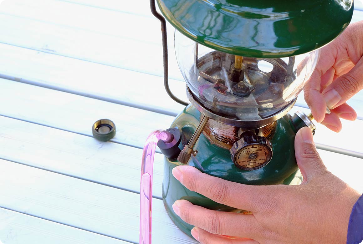 残った燃料を抜き取る