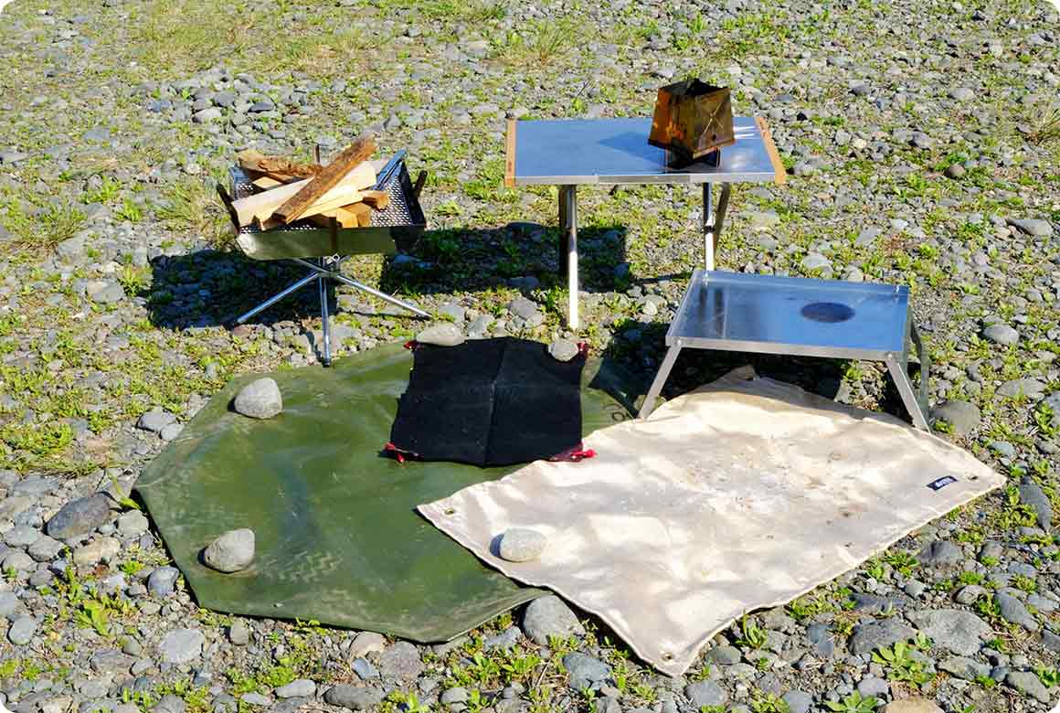 焚き火シート＆焚き火スタンドの 種類とそれぞれの特徴