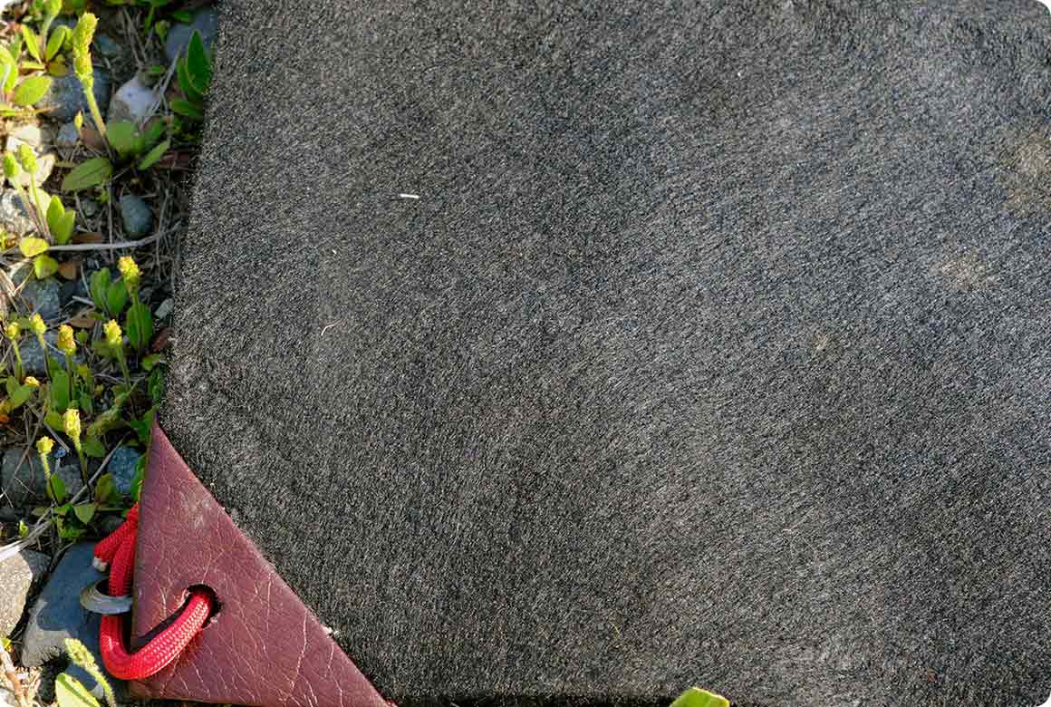 「カーボンフェルト」は使い勝手を重視する方におすすめ！