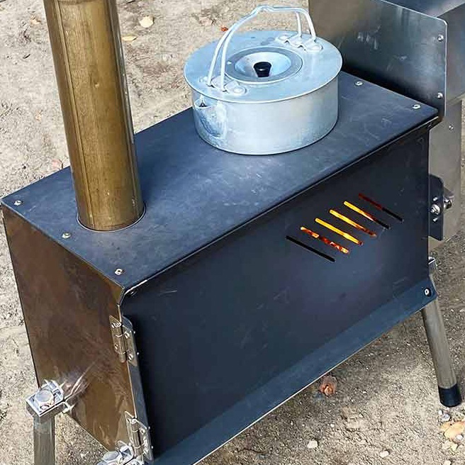 キャンプでも活躍！ペレットストーブとは？薪と比較したメリットや費用について