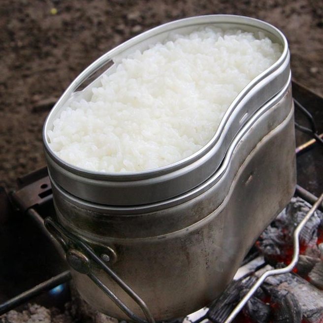 話題の飯盒2型で水蒸気炊飯にトライ！ふっくら炊くコツは？
