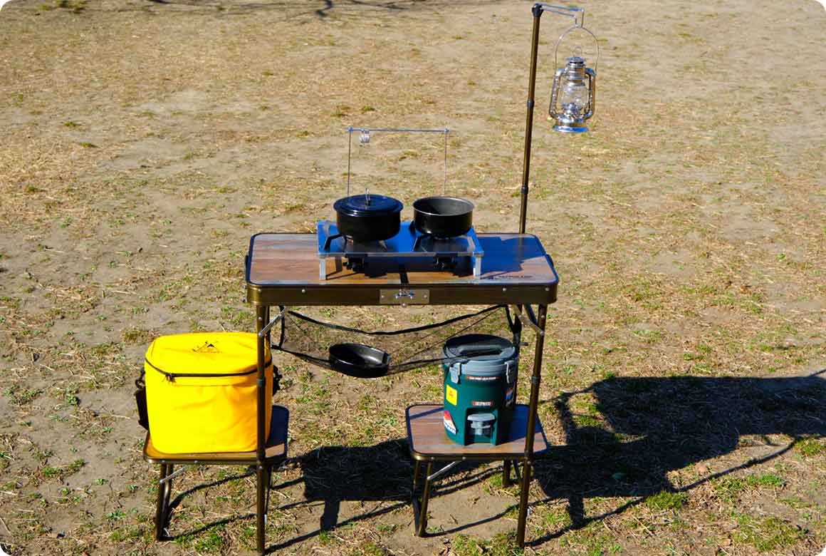 調理用と食事用のテーブルは分けた方が効率的