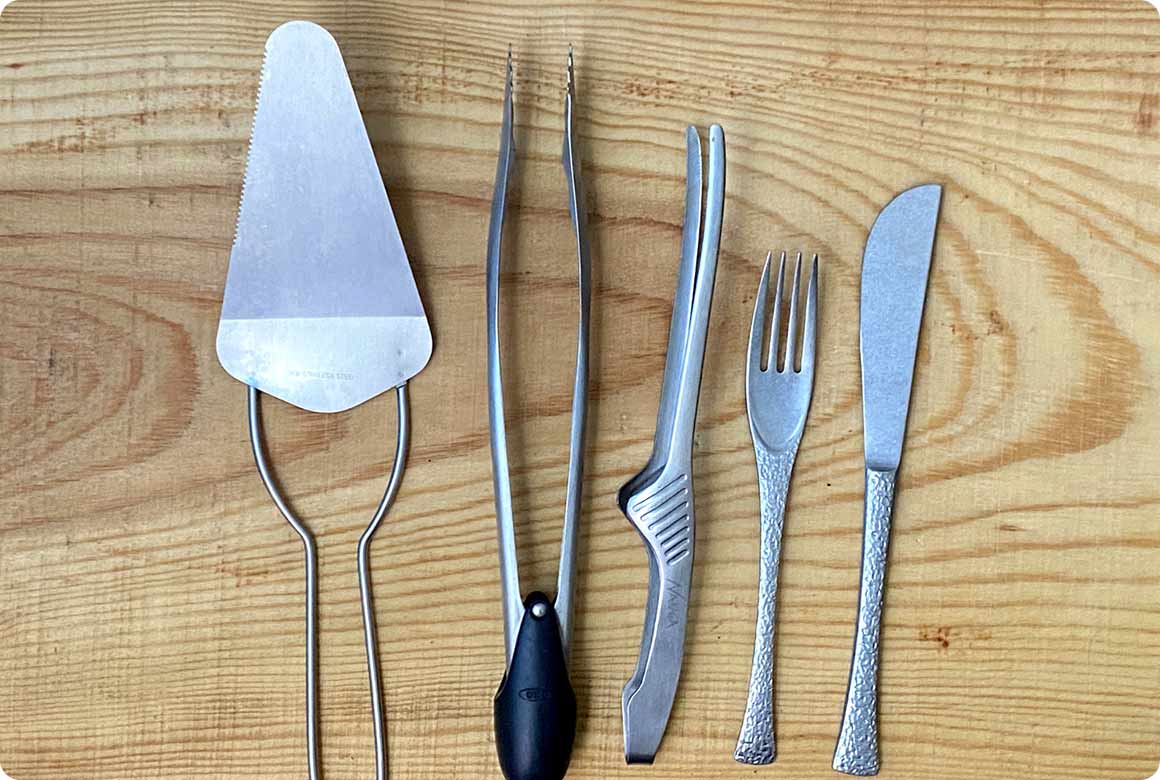 金属製アイテムを使う際は扱いに注意！