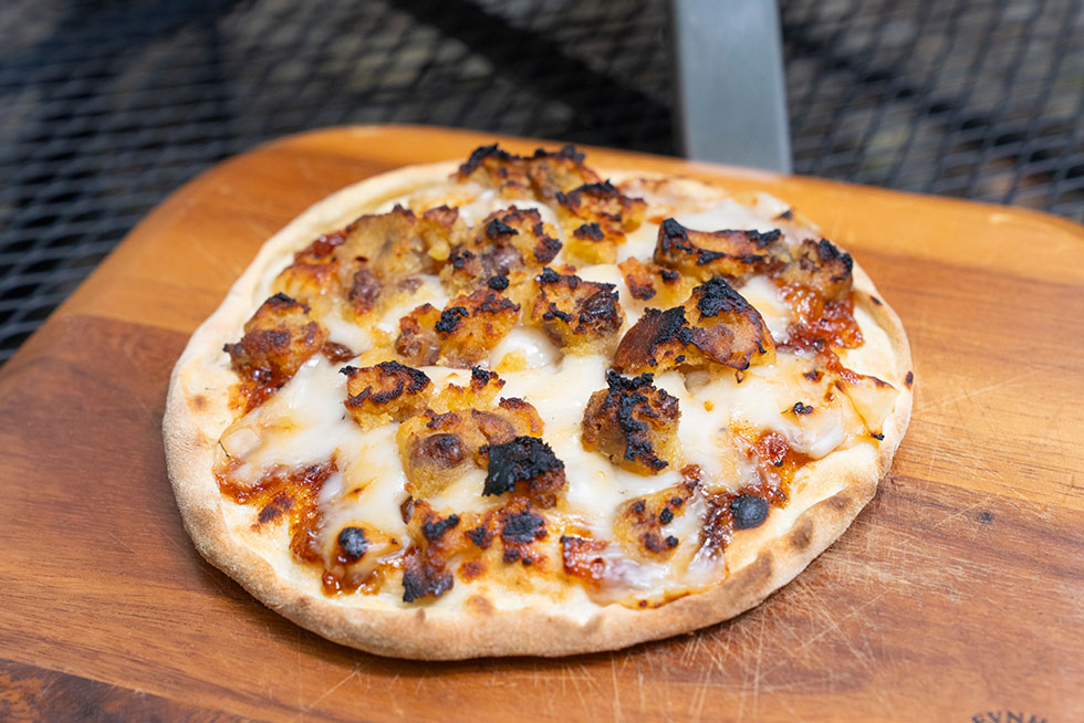 佐久間作「秩父産スイートポテトとプリンのデザートピザ」