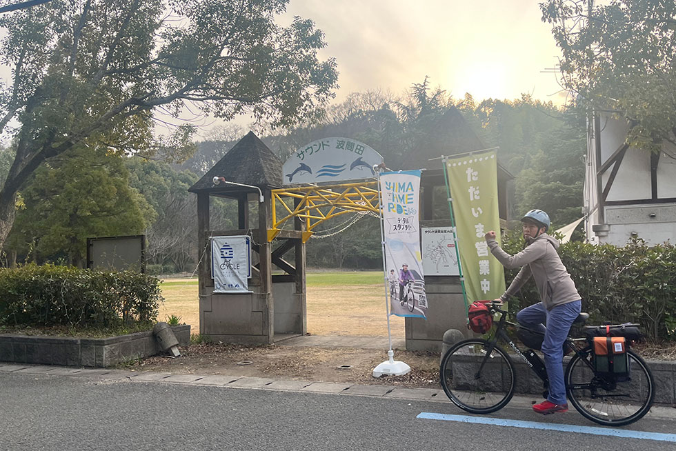 待ちに待ったキャンプの時間 キャンプのプロ2人が持ってきた道具は？