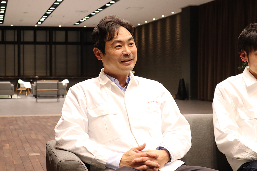 デザイン室 室長 河野拓さん デザイン室 室長 河野拓さん