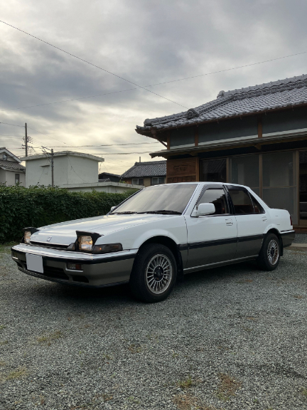 念願のリトラクタブルヘッドライトのアコード