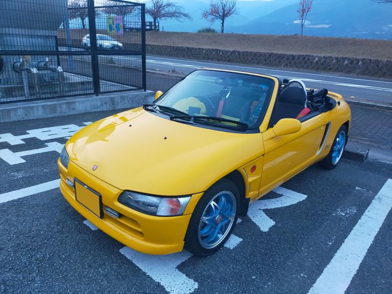 幸せの黄色い車!