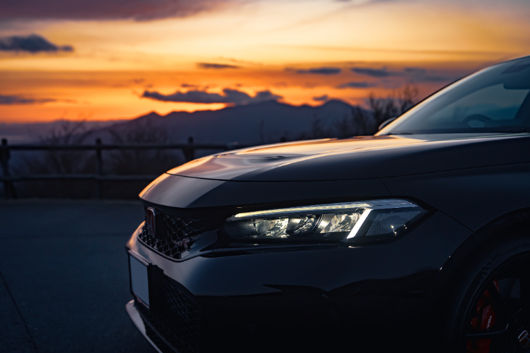 桜と茜空を眺めに