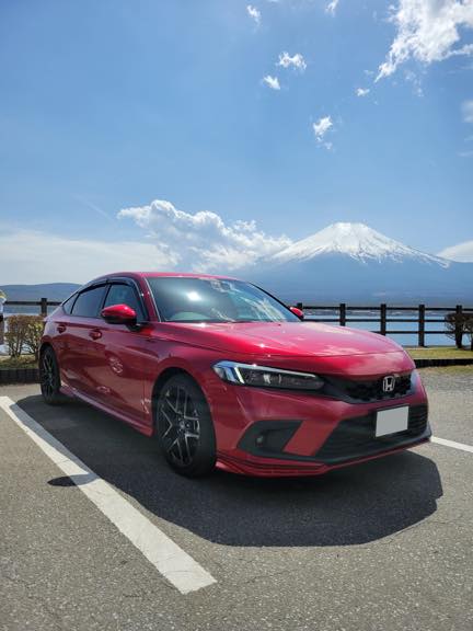 青空と富士山とマイカー