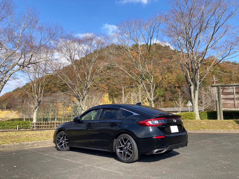 シビックと紅葉