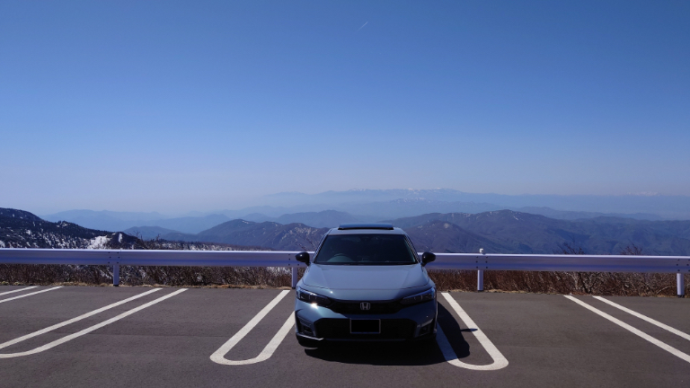 峠道を駆け抜けて