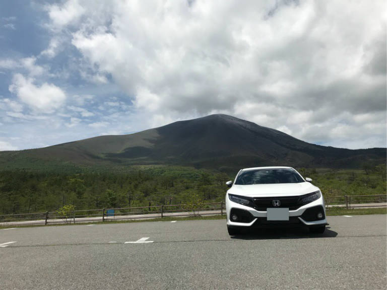 空と山とシビック