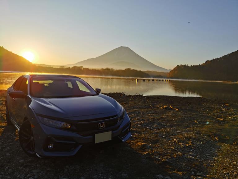 シビックと富士山