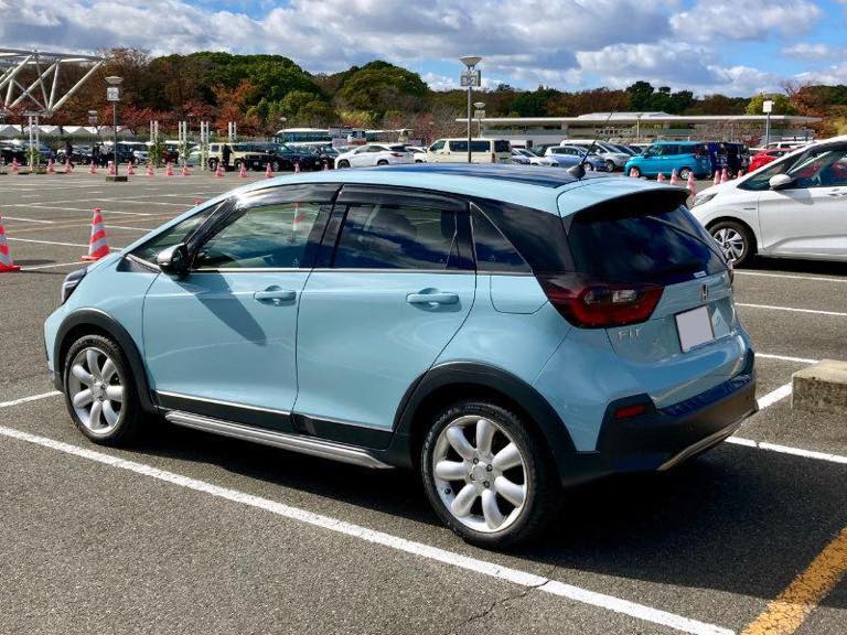 サーフブルーなフィット CROSSTAR