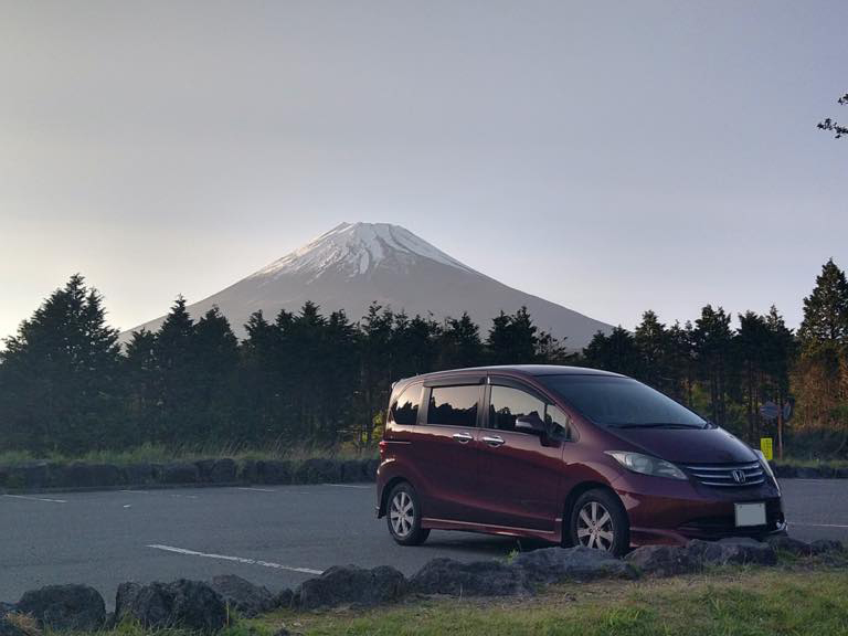 日本一ちょうどいいフリードと富士山