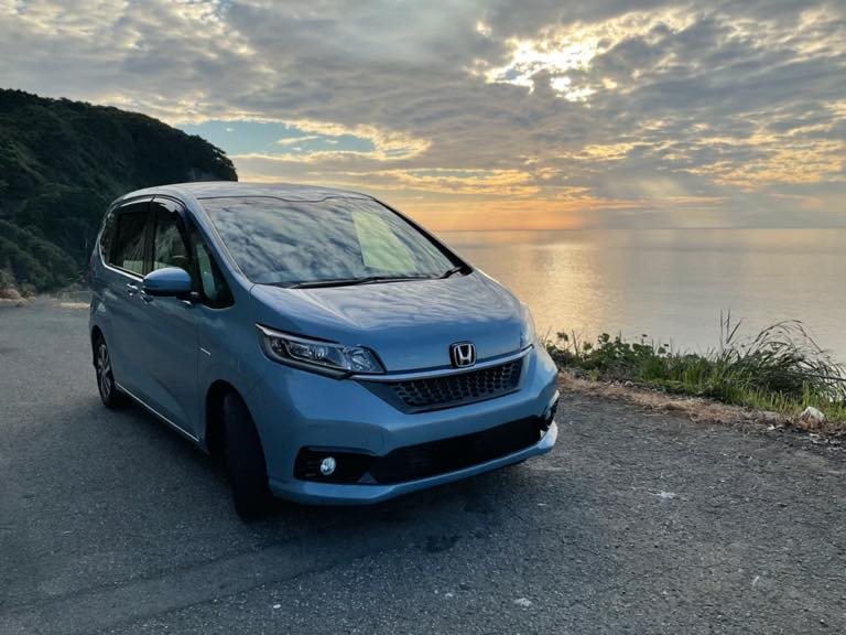 熊本天草西海岸夕焼けと愛車フリード＋