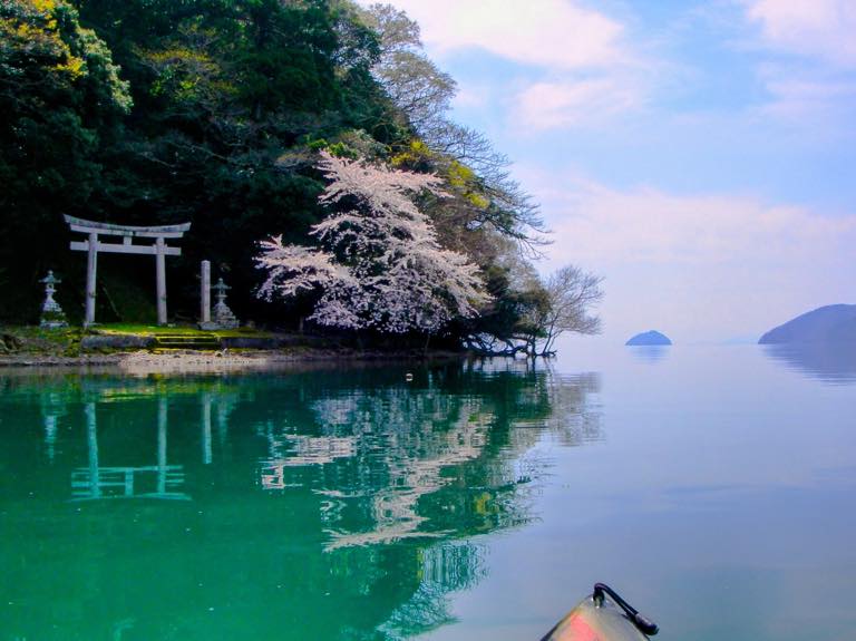 春弾け、水上安全祈願。
