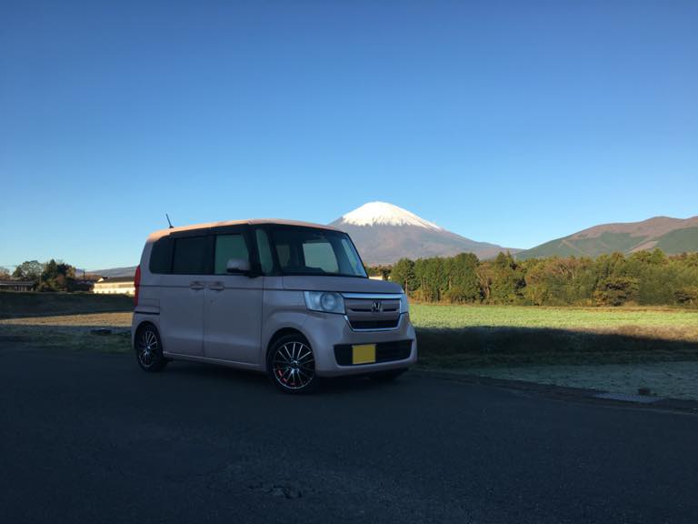 早朝の富士山とえにゅぼっくすゅー