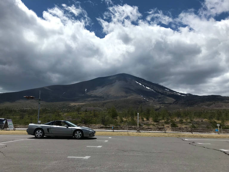 山麓の高原にて